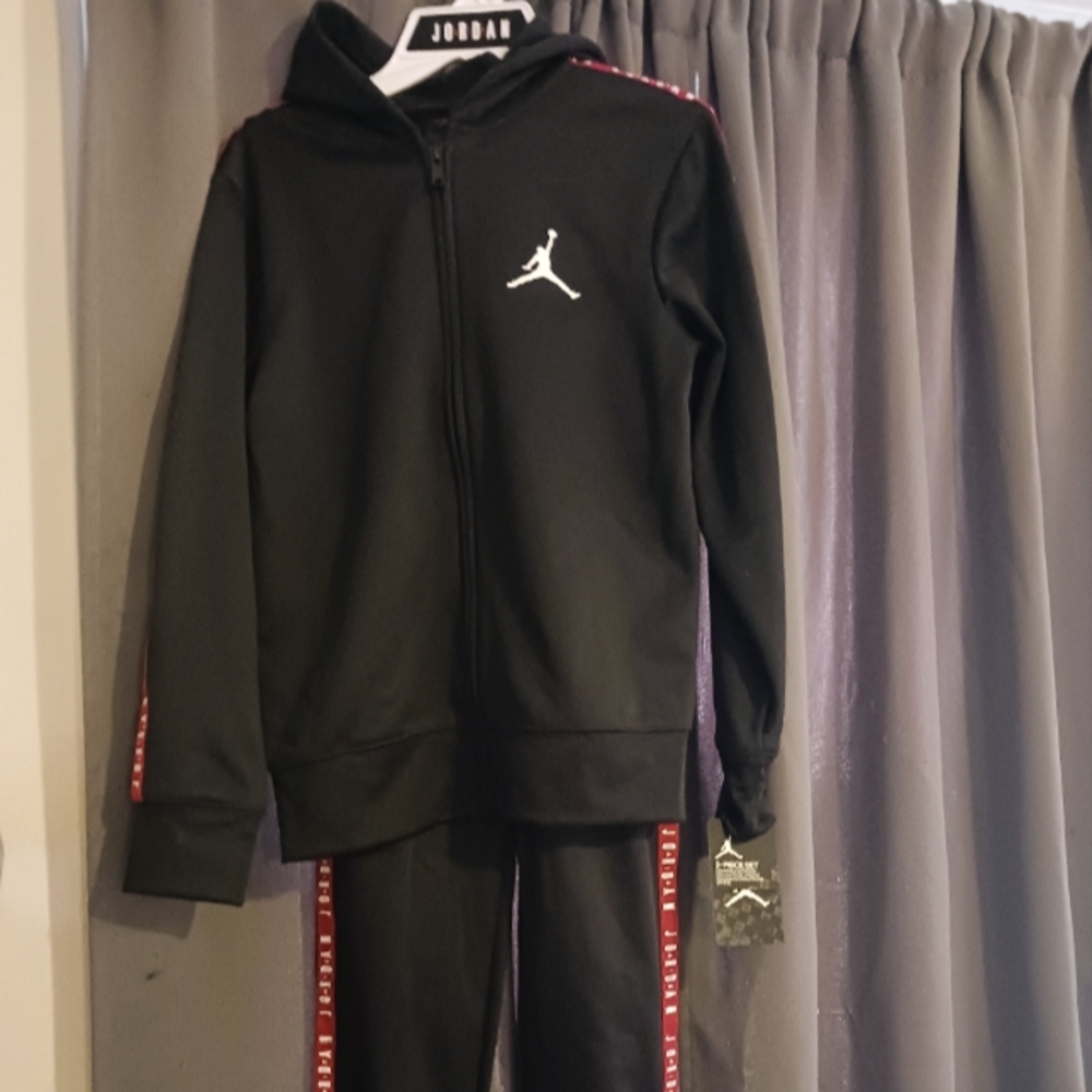 Jordan Jogger Outfit